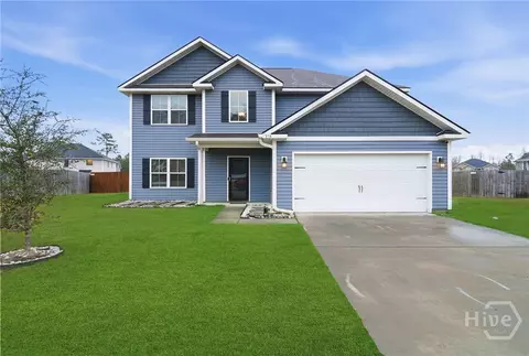 878 Fairview Cir, Hinesville, GA 31313