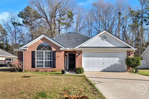 135 Reese Dr, Richmond Hill, GA 31324