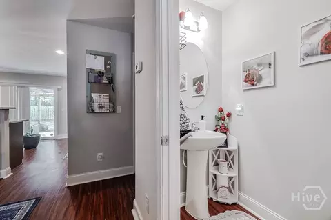 Entry Way - 200 Beaubrook Blvd, Springfield, GA 31329 photo 2 of 4