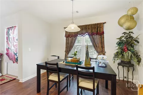 Dining - 300 White Willow, Springfield, GA 31329 photo 2 of 2