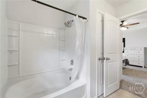 Bath - 300 White Willow, Springfield, GA 31329 photo 2 of 2