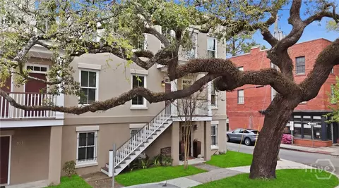 429 Montgomery St #C, Savannah, GA 31401