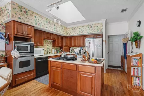 Kitchen - 2 Mceachern Ct, Savannah, GA 31411 photo 1 of 3
