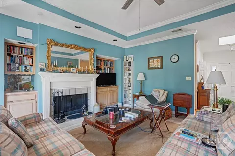 Living - 2 Mceachern Ct, Savannah, GA 31411 photo 2 of 2
