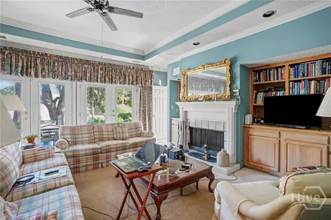 Living - 2 Mceachern Ct, Savannah, GA 31411 photo 1 of 2