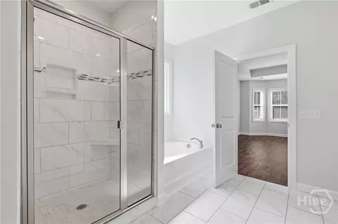 Bath - 111 Oakdene Rd, Pooler, GA 31322 photo 2 of 4
