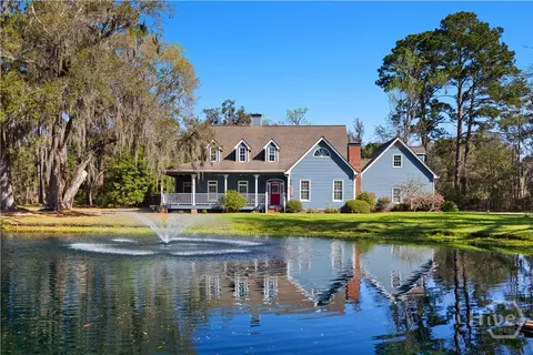 4876 Sunbury Rd, Midway, GA 31320
