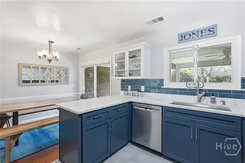Kitchen - 113 Mapmaker Ln, Savannah, GA 31410 photo 4 of 4