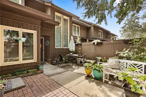 138 Brown Pelican Dr, Savannah, GA 31419