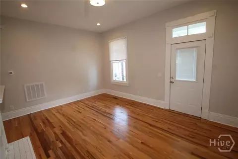 Living - 511 E 34th St, Savannah, GA 31401 photo 2 of 3