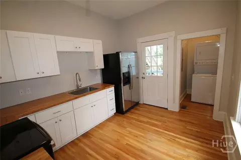 Kitchen - 511 E 34th St, Savannah, GA 31401 photo 1 of 2