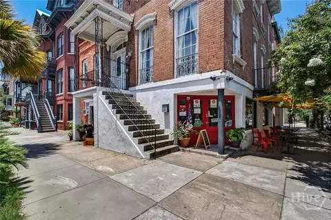 132 E Oglethorpe Ave, Savannah, GA 31401