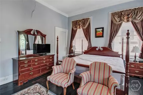Bedroom - 132 E Oglethorpe Ave, Savannah, GA 31401 photo 2 of 6