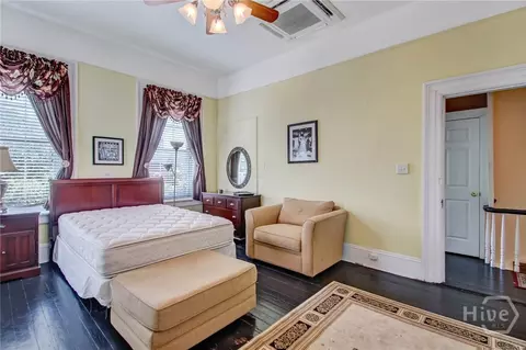 Bedroom - 132 E Oglethorpe Ave, Savannah, GA 31401 photo 5 of 6
