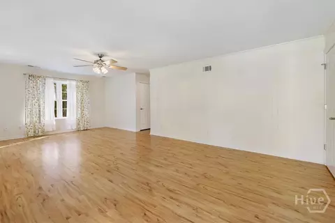 Living - 111 E Long St, Rincon, GA 31326 photo 2 of 6
