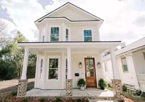 807 E 33rd, Savannah, GA 31401