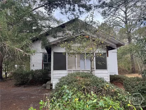 227 Raymond St, Statesboro, GA 30458