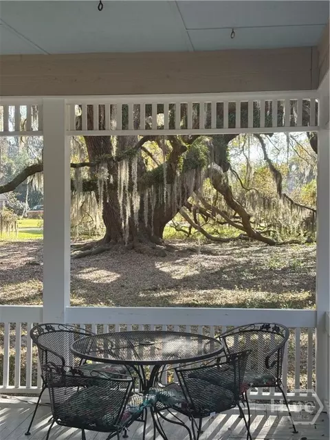 112 Majestic Oaks Dr, Savannah, GA 31406