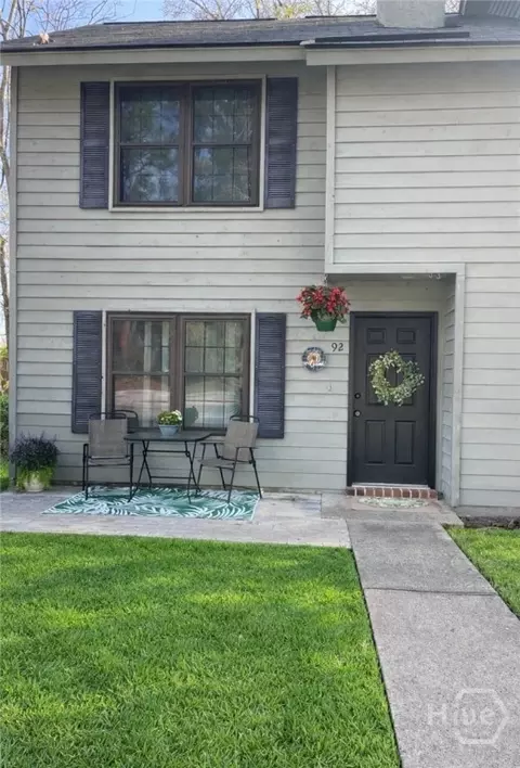 92 Hidden Lake Ct, Savannah, GA 31419