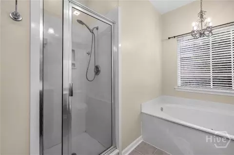 Bath - 122 Willow Point Cir, Savannah, GA 31407 photo 4 of 4