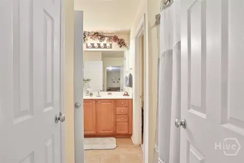 Entry Way - 165 Regency Cir, Pooler, GA 31322 photo 8 of 8