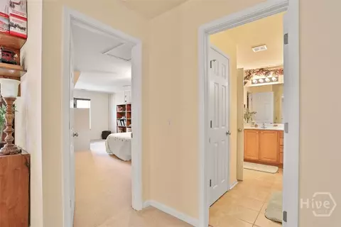 Entry Way - 165 Regency Cir, Pooler, GA 31322 photo 7 of 8