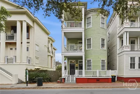 814 Drayton St, Savannah, GA 31401