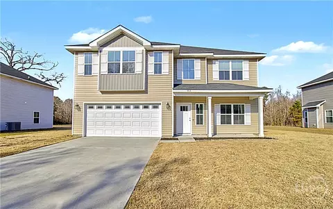912 Meloney Dr, Hinesville, GA 31313