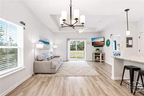 Living - 127 Danbury Ct, Pooler, GA 31322 photo 2 of 3