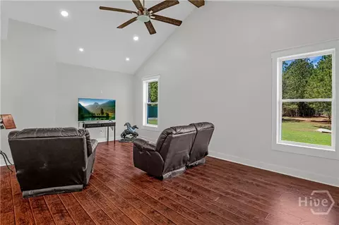 Living - 328 Windsor Rd, Guyton, GA 31312 photo 3 of 4