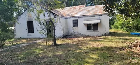 294 W Brumby Ave, Reidsville, GA 30453