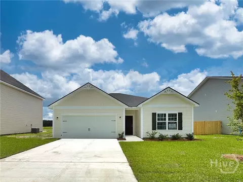 180 Pitchline Dr, Hinesville, GA 31313