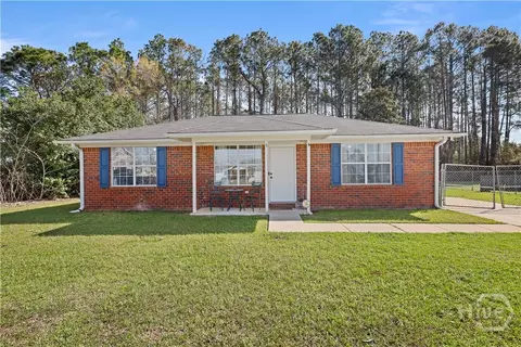 34 Mary Ct NE, Ludowici, GA 31316