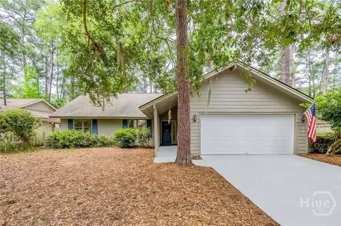 60 Village Green Cir, Savannah, GA 31411