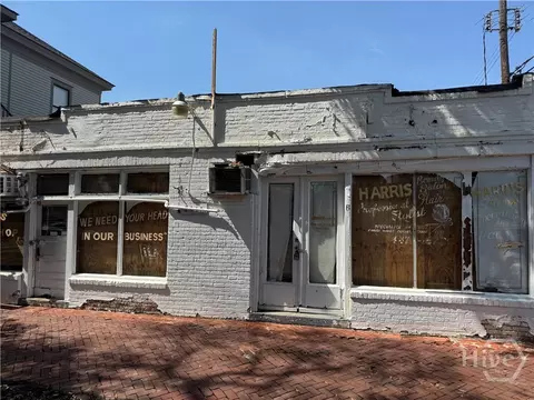 2415 Montgomery St, Savannah, GA 31401