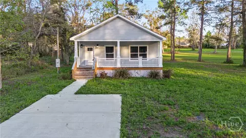 54 SW Pear St, Ludowici, GA 31316