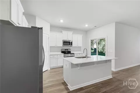 Entry Way - 103 Warren St, Rincon, GA 31326 photo 8 of 10