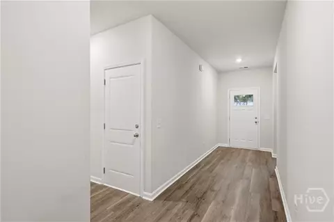 Entry Way - 103 Warren St, Rincon, GA 31326 photo 2 of 10