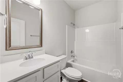 Bath - 103 Warren St, Rincon, GA 31326 photo 1 of 2