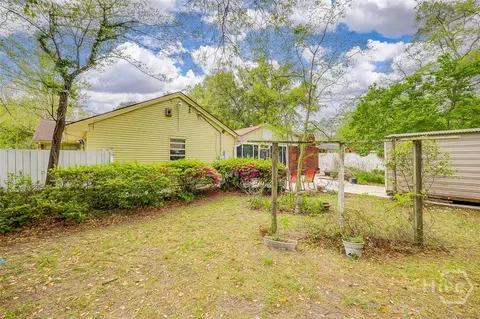 Exterior - 48 E 61st St, Savannah, GA 31405 photo 6 of 6