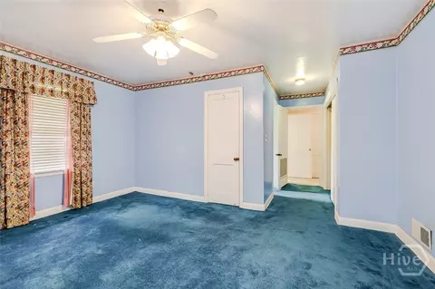 Bedroom - 48 E 61st St, Savannah, GA 31405 photo 1 of 4