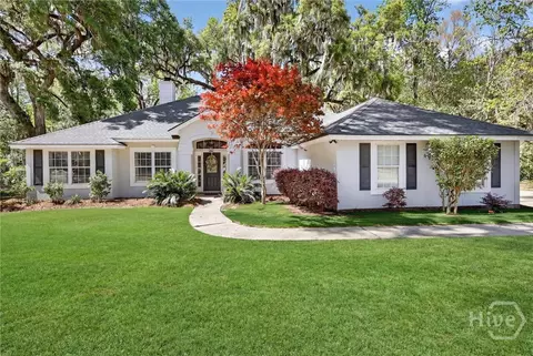 401 Laurenburg Dr, Richmond Hill, GA 31324