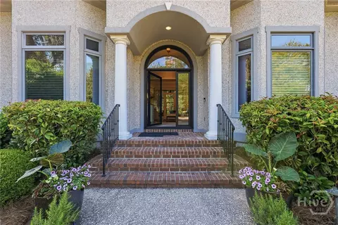 Exterior - 5 Springpine Ln, Savannah, GA 31411 photo 3 of 10