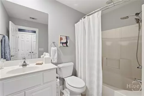 Bath - 5 Springpine Ln, Savannah, GA 31411 photo 6 of 6