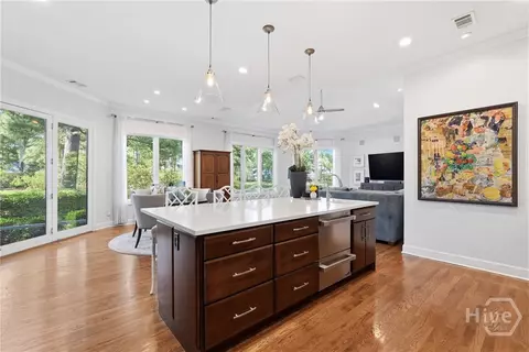 Kitchen - 5 Springpine Ln, Savannah, GA 31411 photo 3 of 5