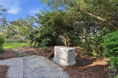Exterior - 5 Springpine Ln, Savannah, GA 31411 photo 9 of 10