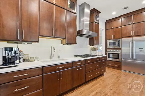 Kitchen - 5 Springpine Ln, Savannah, GA 31411 photo 4 of 5