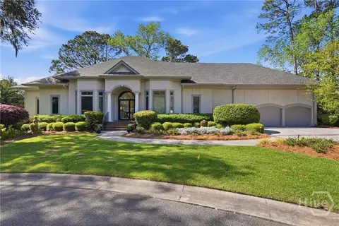 5 Springpine Ln, Savannah, GA 31411