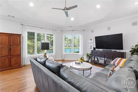 Living - 5 Springpine Ln, Savannah, GA 31411 photo 7 of 7