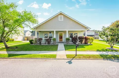 167 E Perry Dr, Richmond Hill, GA 31324